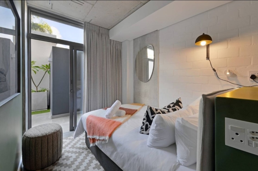 2 Bedroom Property for Sale in Sea Point Western Cape